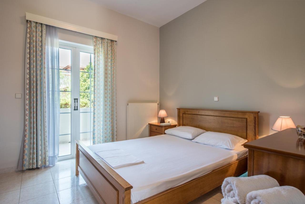 Mystic Garden Apartments Zakynthos Town Ngoại thất bức ảnh